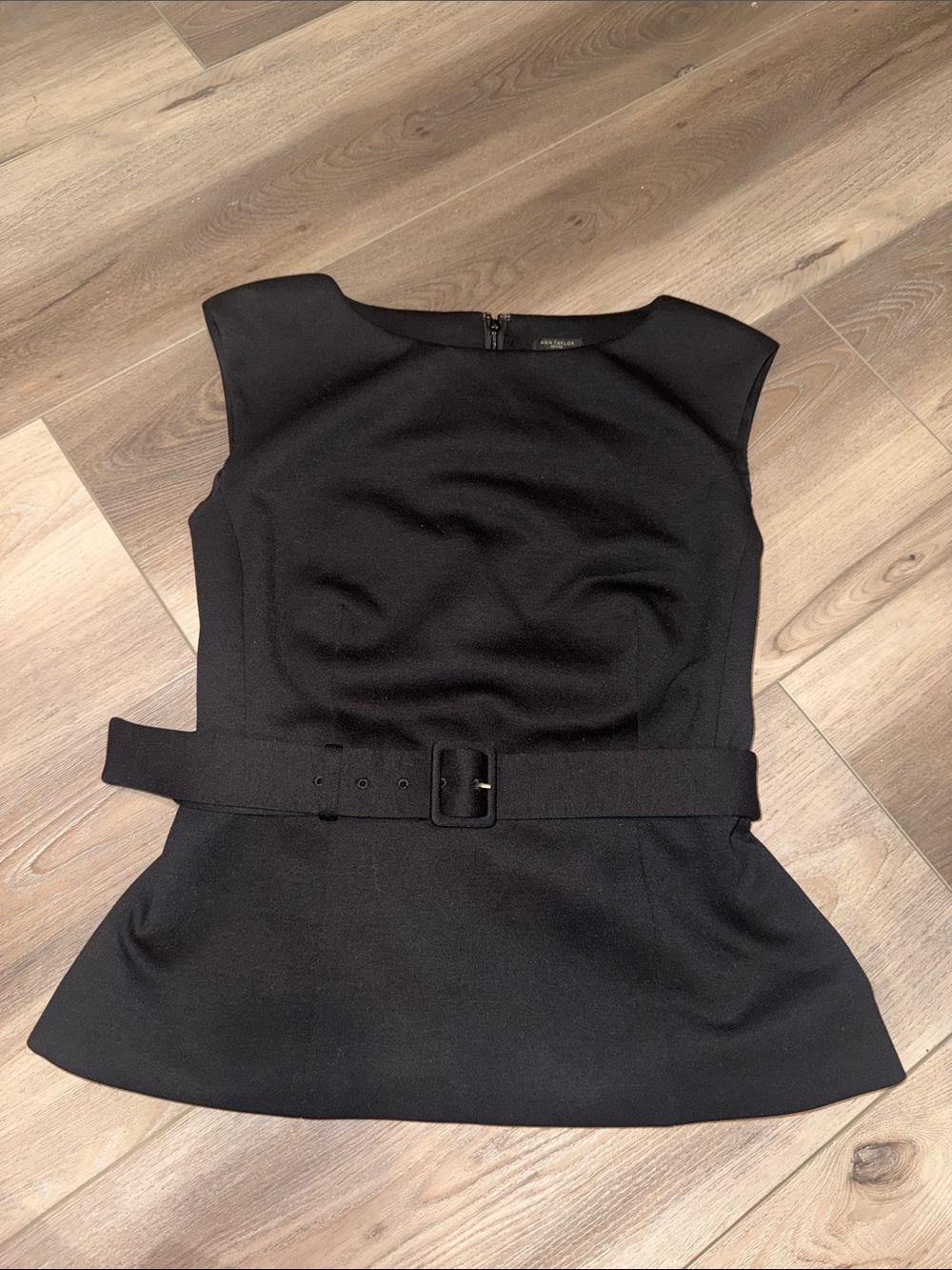 Ann Taylor Women’s Black Belted Top